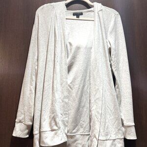Banana Republic, size medium, sweater with hood, 57% Cotton 38% polyester 5% spa